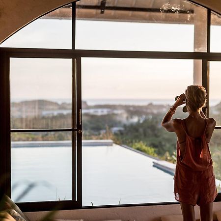 Drop In Surf Lodge Kuta  Экстерьер фото
