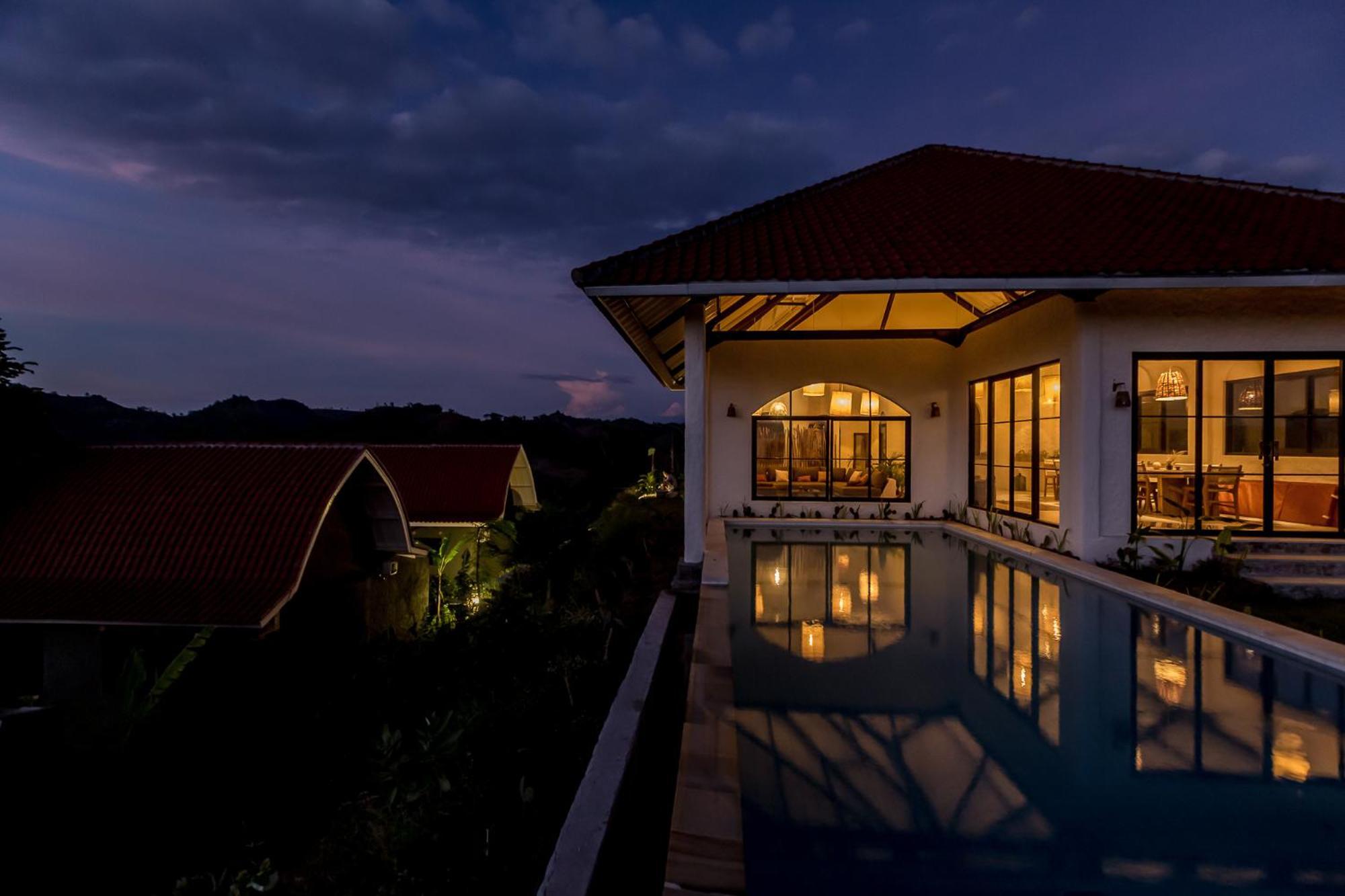 Drop In Surf Lodge Kuta  Экстерьер фото