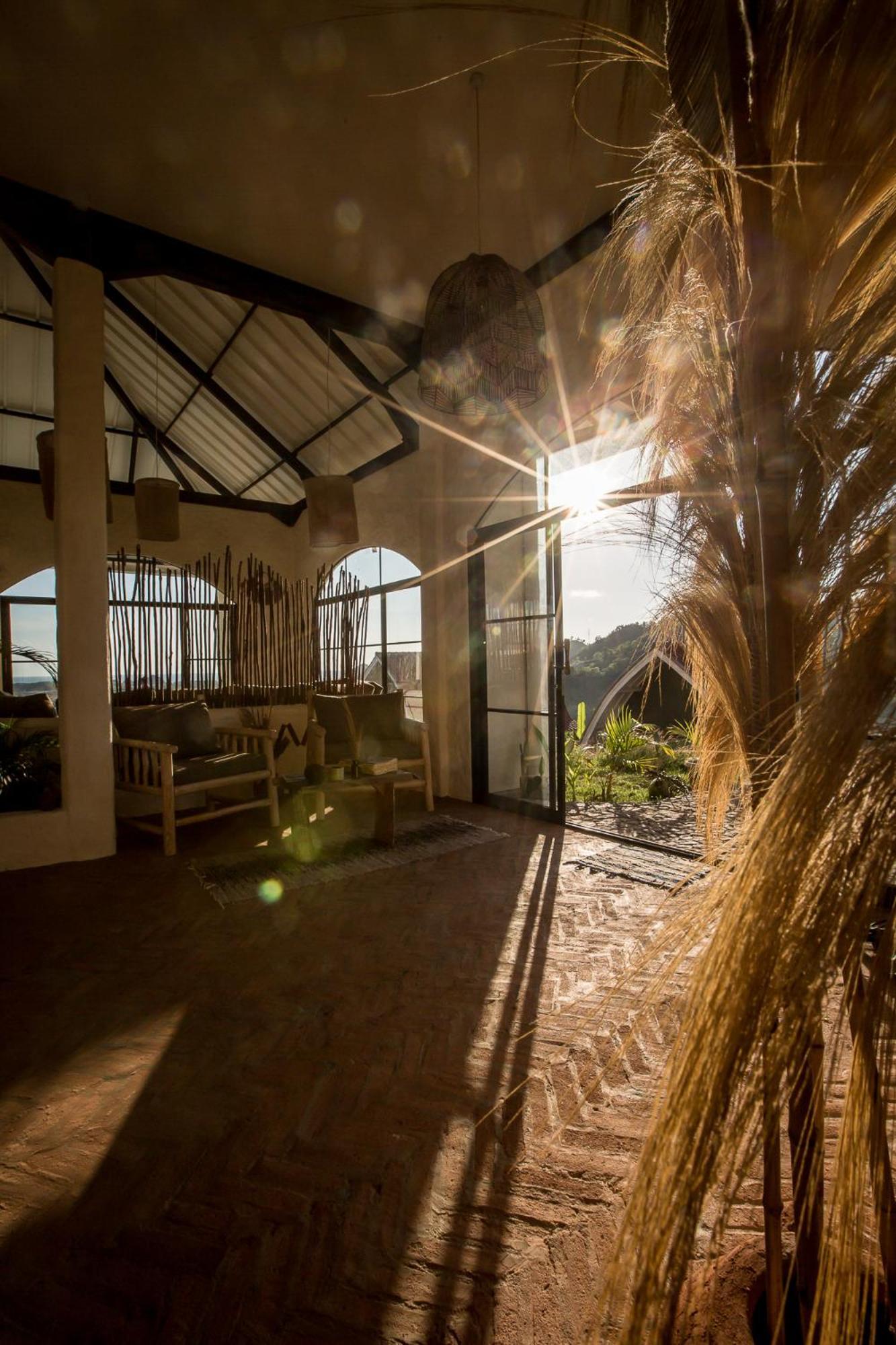 Drop In Surf Lodge Kuta  Экстерьер фото
